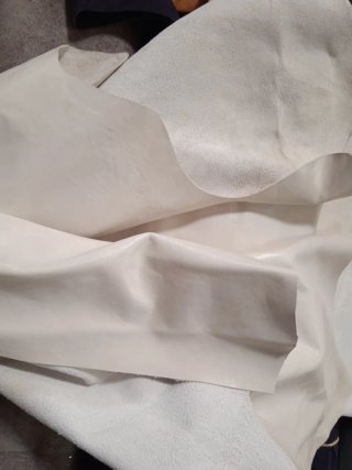 Piel Vaquetilla Genuine color Beige 20€.