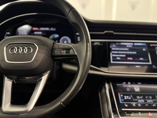 AUDI Q7 55 TFSIe S line quattro tiptronic 381CV