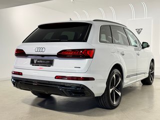 AUDI Q7 55 TFSIe S line quattro tiptronic 381CV