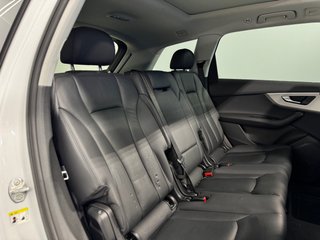 AUDI Q7 55 TFSIe S line quattro tiptronic 381CV