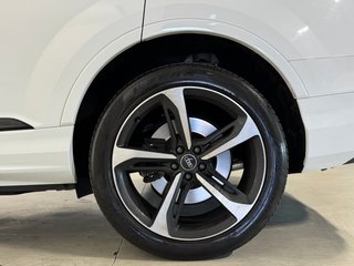 AUDI Q7 55 TFSIe S line quattro tiptronic 381CV