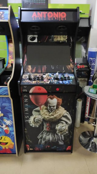Máquina Arcade Personalizada Pennywise
