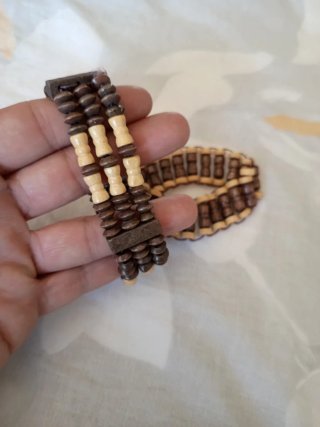 Pulseras de madera