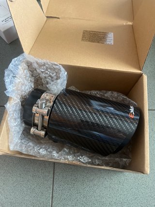 Cola de escape carbono Eplus