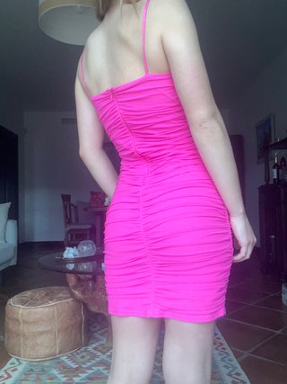 Vestido rosa elástico con tela strech muy bonito