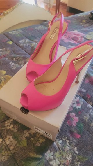 Zapatos Guess Rosas Peep Toe Tacón