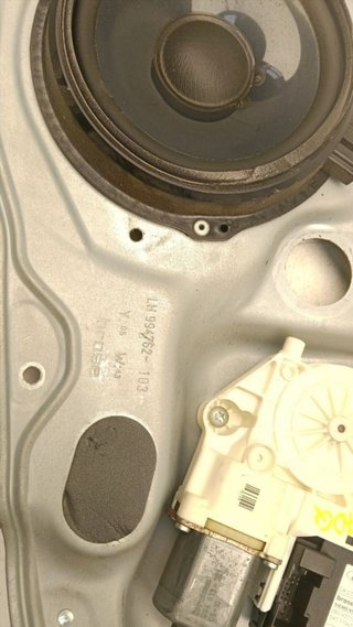 ELEVALUNAS TRASERO IZQUIERDO FORD FOCUS BERLINA (