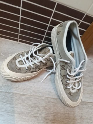 Sneakers Gucci Beige e Marrone