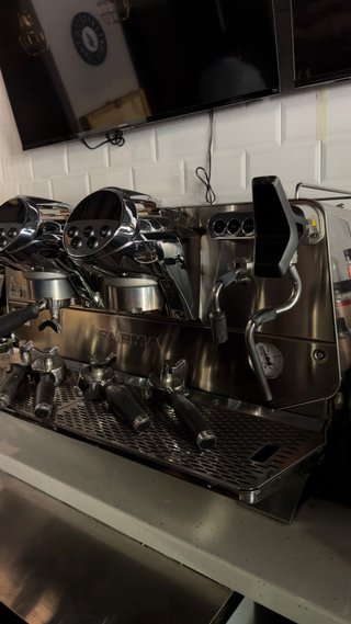 Cafetera FAEMA Profesional