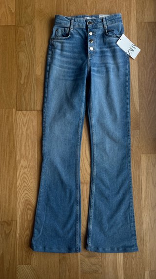 Zara Jeans Tiro Alto Flare Azul Talla 34