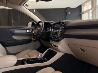 Volvo XC40 2021