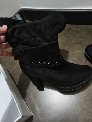 Stivali donna neri n. 40