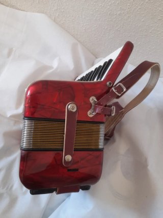 Hohner Concerto II Acordeón 72 bajos