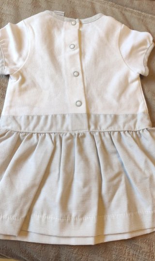 Lote 4 vestidos verano 6 meses