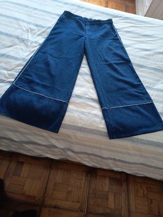 Pantalones blancos anchos