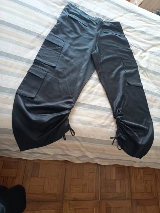 Pantalones blancos anchos