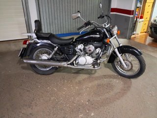 Honda Shadow 125 Negra