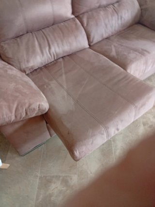 Sofá Cama,abierto 1,32 por 2,18 de largo,cerrado93