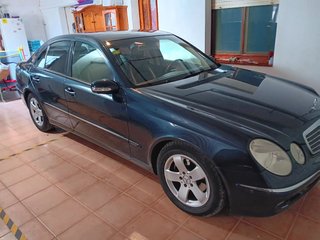Mercedes-Benz Clase E 2004