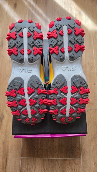 Zapatillas Fila Oakmont TR Gris/Amarillo