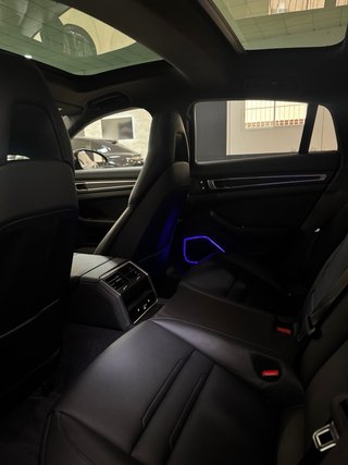 Porsche Panamera 2023