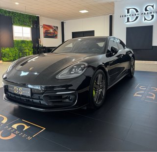 Porsche Panamera 2023