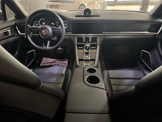 Porsche Panamera 2023