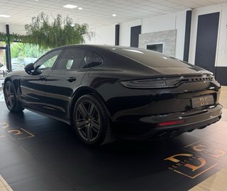 Porsche Panamera 2023