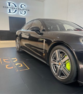 Porsche Panamera 2023