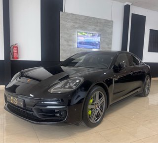Porsche Panamera 2023