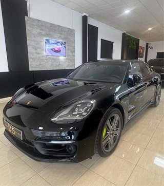 Porsche Panamera 2023
