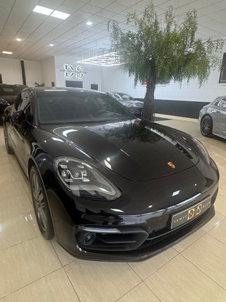 Porsche Panamera 2023