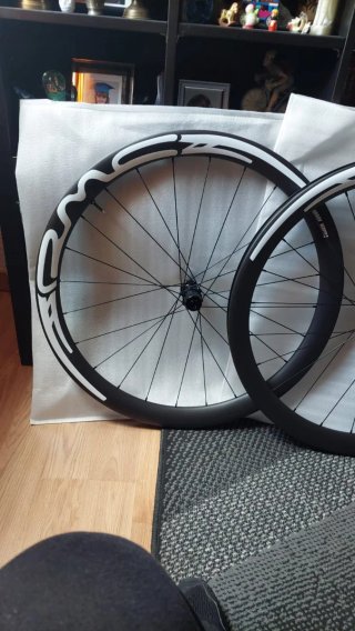 Ruedas Gravel Carbono 45mm Tubeless