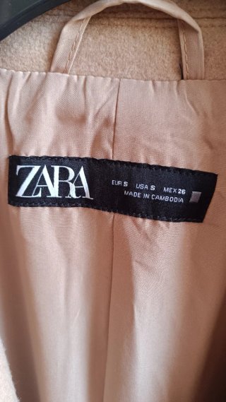 Abrigo Zara Beige