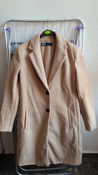 Abrigo Zara Beige