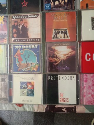 Lote 20 CDs Bob Dylan; Bon Jovi; No Doubt: CCCP...