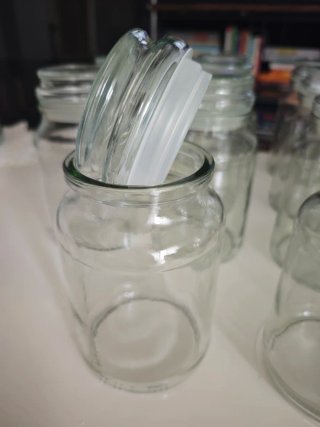 Bote de cristal con tapa hermética