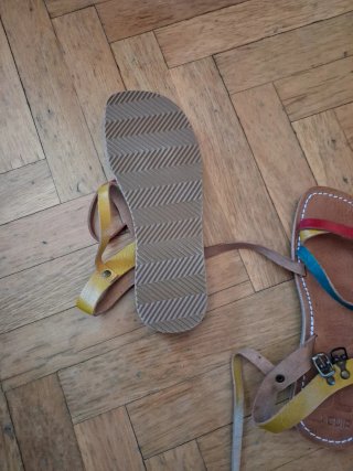 Sandalias cuero multicolor T.36