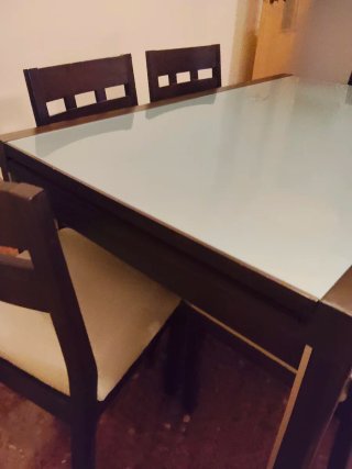 Mesa comedor extensible y 6 sillas madera y crista