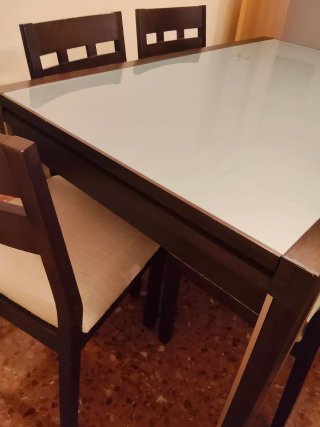 Mesa comedor extensible y 6 sillas madera y crista