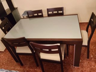 Mesa comedor extensible y 6 sillas madera y crista