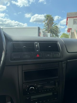 Volkswagen Golf 2002