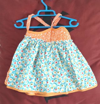 Lote 2 vestidos verano 12 meses