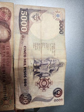 2 Billetes Colombianos 5000 Pesos Oro Vintage