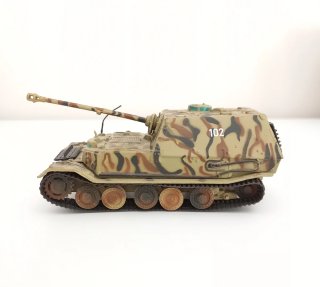 Modellino veicolo militare