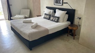 2 Camas King Size Tela y Madera