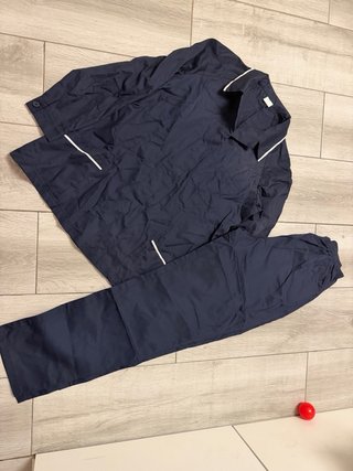 Conjunto dos piezas, chaqueta y pantalón azul mari