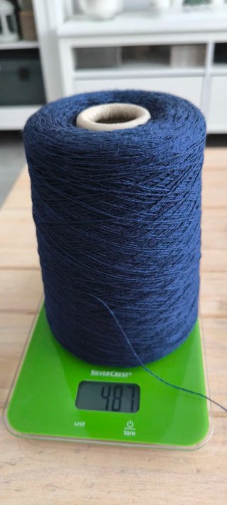 Cono lana azul marino