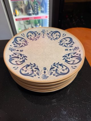 Platos de restaurante con diseño floral