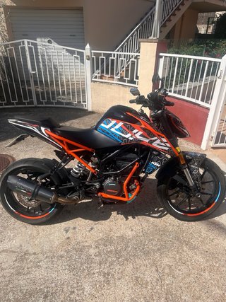 KTM DUKE 125